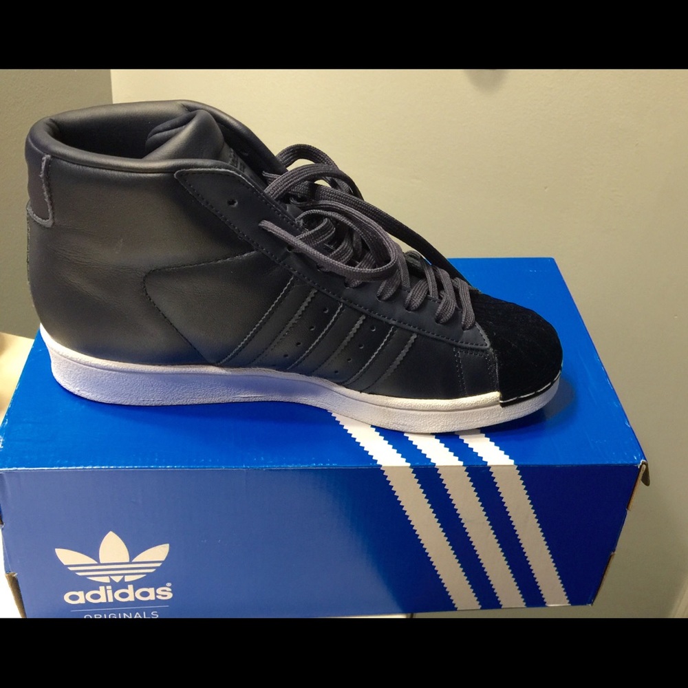 Adidas Women's Velvet Hightop Sneaker